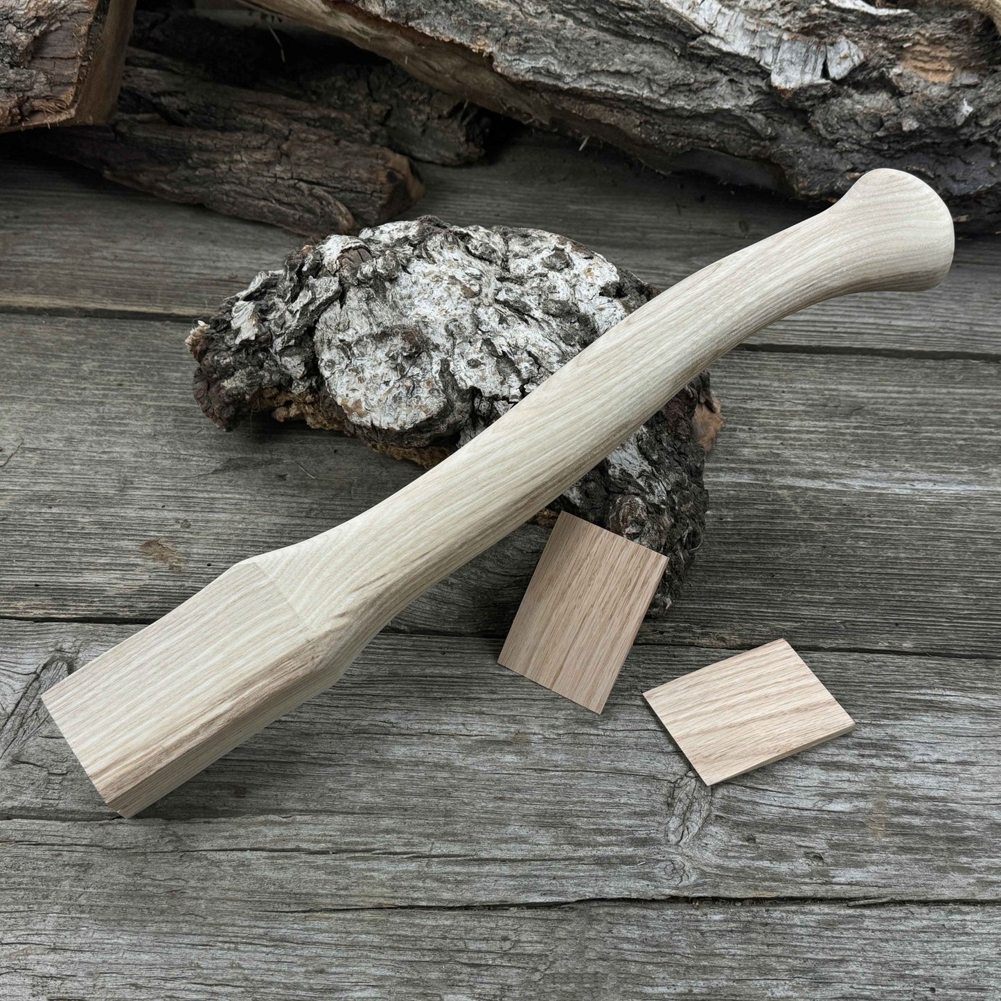 Ash Wood Axe Handle with Red Oak Wedges, 41.5 cm (16.3 in)