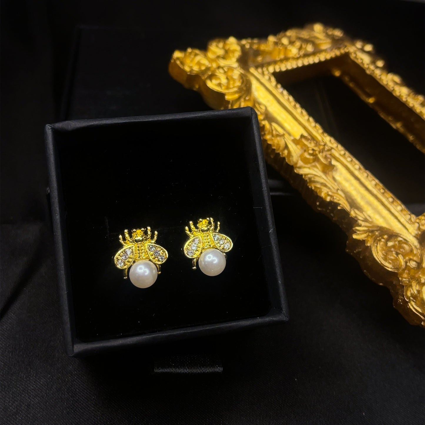 Pearl Bee Studs