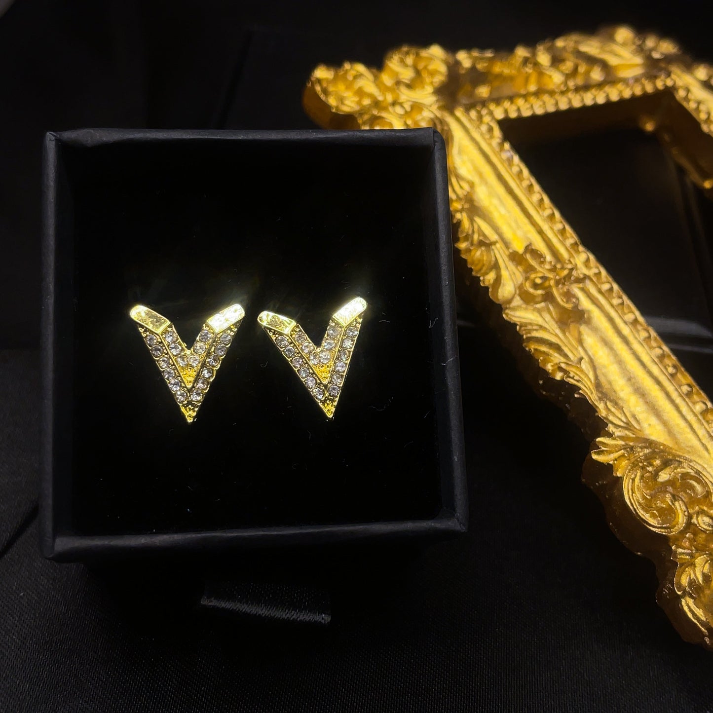 Victory Studs