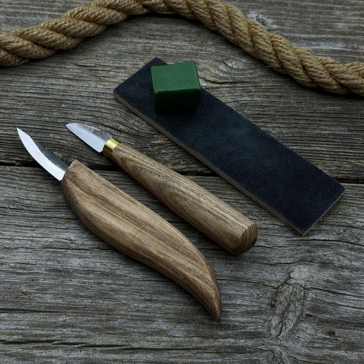 2-Piece Wood Carving Knife Set with Leather Strop and Case