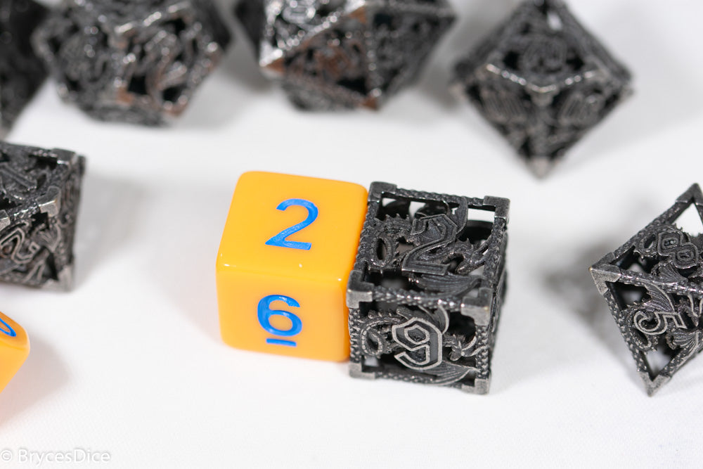 (Ruthless Red) Deadly Dragon Dice: Shards of Oblivion Hollow Metal
