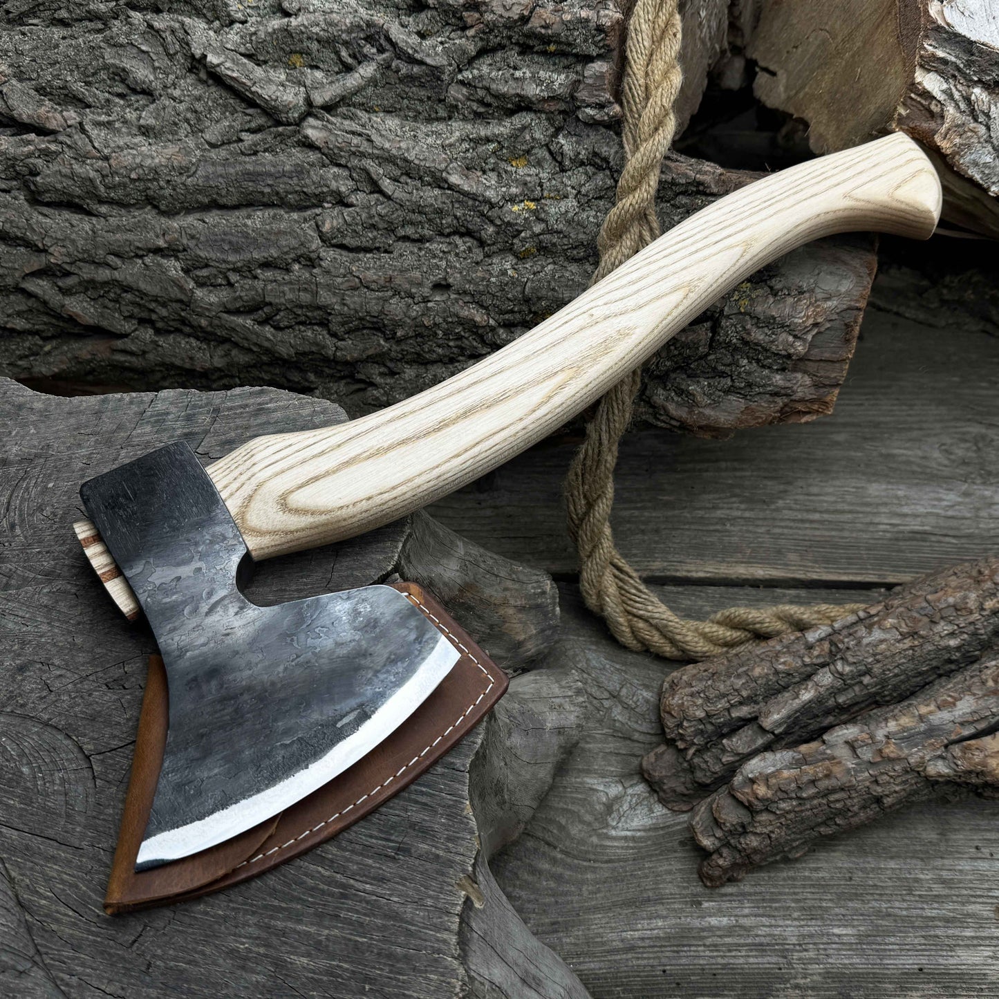 Hand-Forged Carving Axe, 1.05 kg (2.31 Ib)