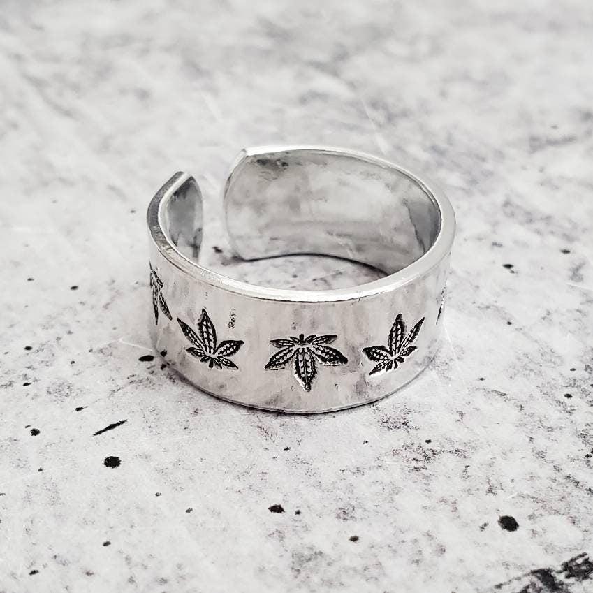 Hemp Leaf Silver Ring