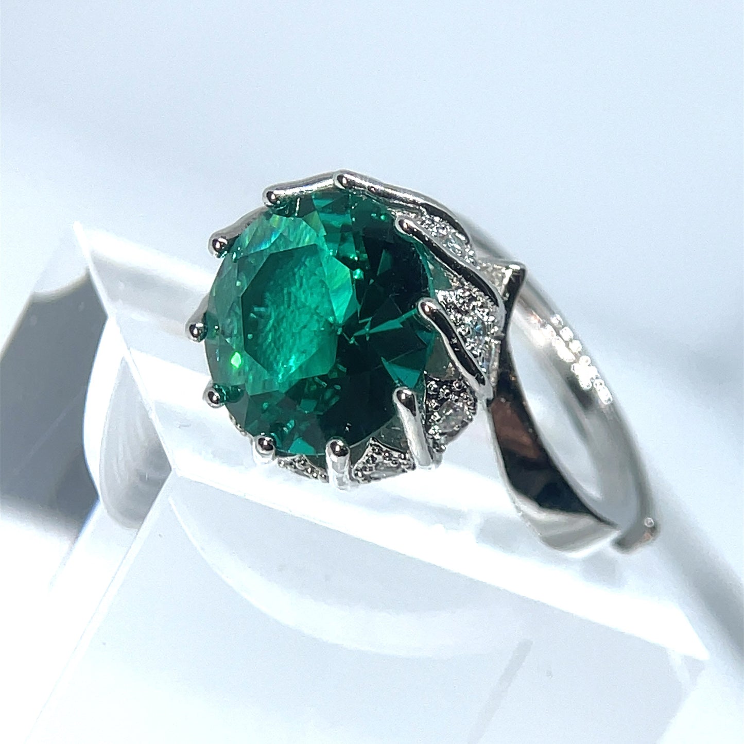 Grand Lotus Ring