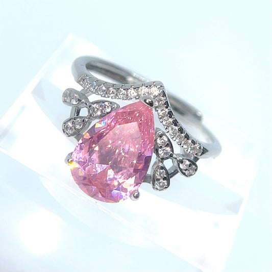Prunella Ring