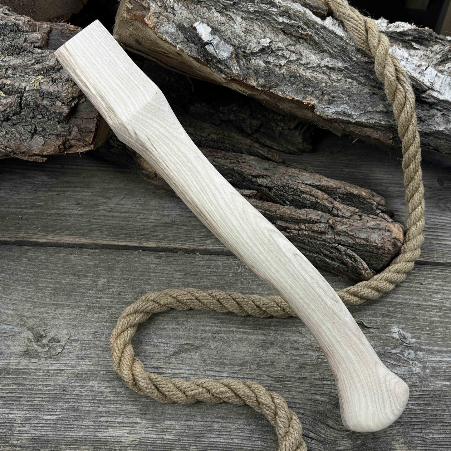 Ash Wood Axe Handle with Red Oak Wedges, 41.5 cm (16.3 in)