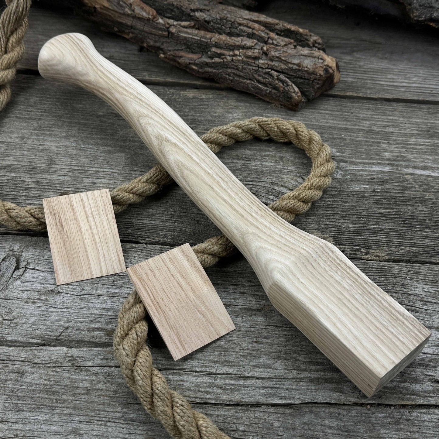 Ash Wood Axe Handle with Red Oak Wedges, 41.5 cm (16.3 in)