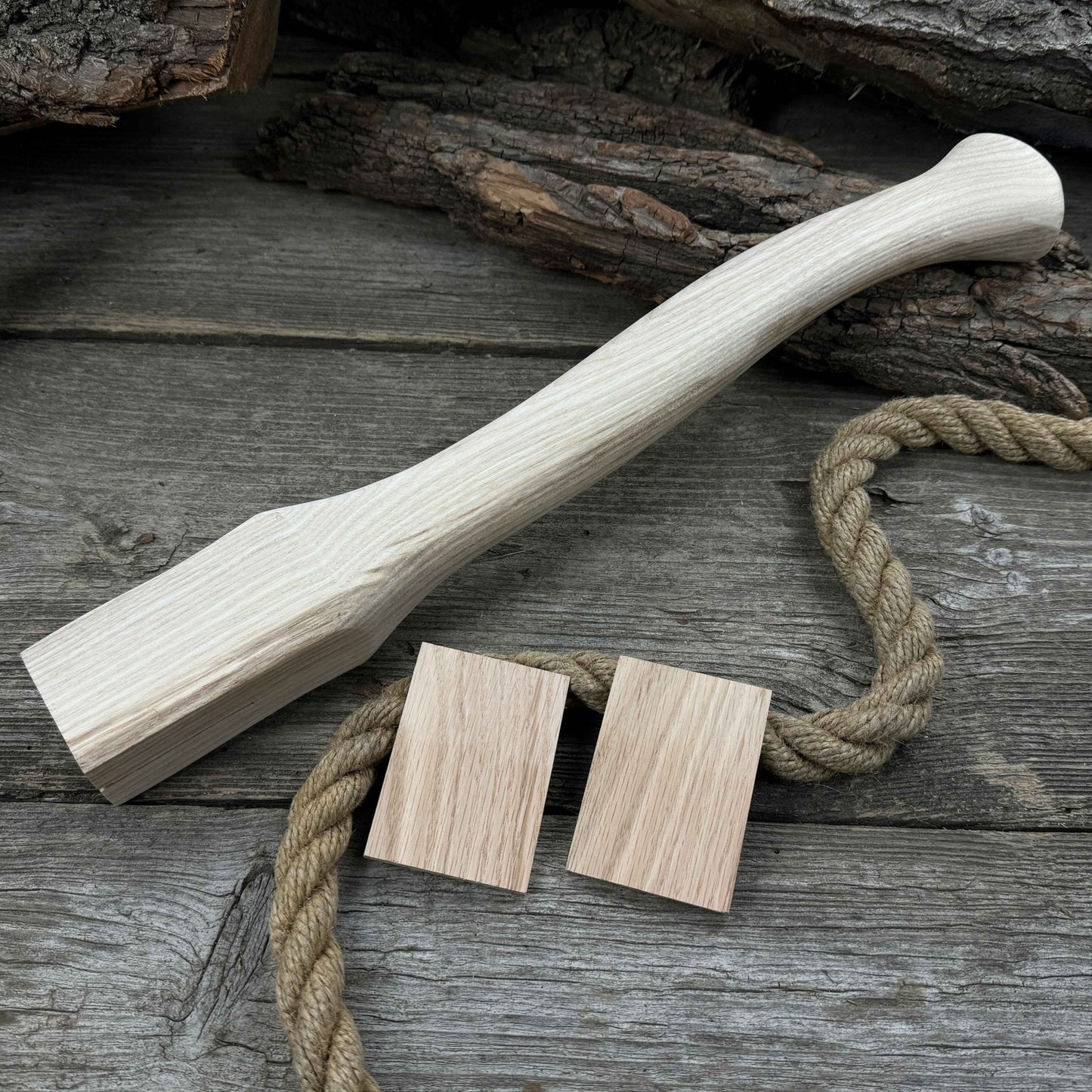 Ash Wood Axe Handle with Red Oak Wedges, 41.5 cm (16.3 in)