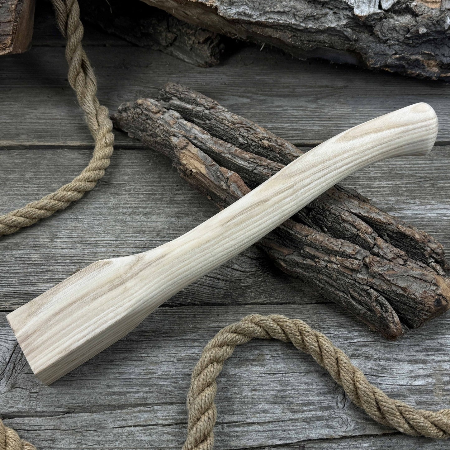 Ash Wood Axe Handle with Red Oak Wedges, 42 cm (16.54 in)