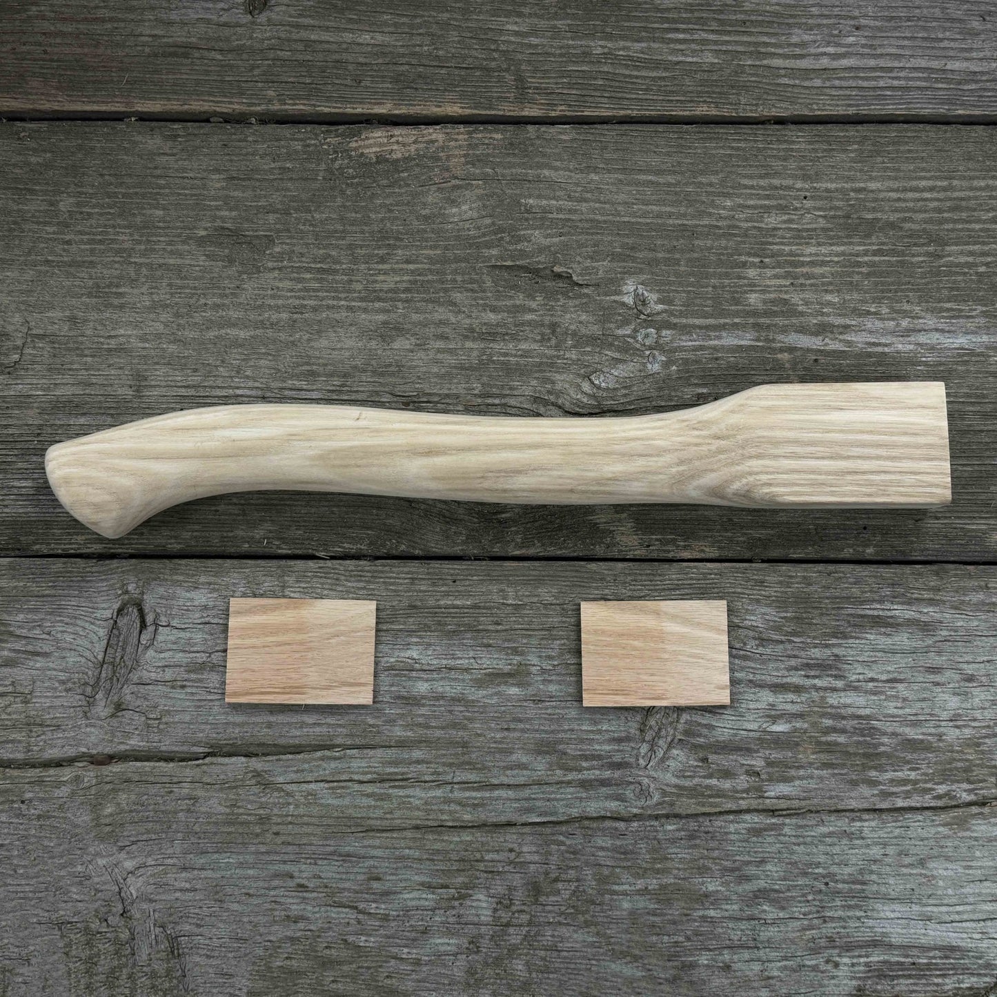 Ash Wood Axe Handle with Red Oak Wedges, 42 cm (16.54 in)