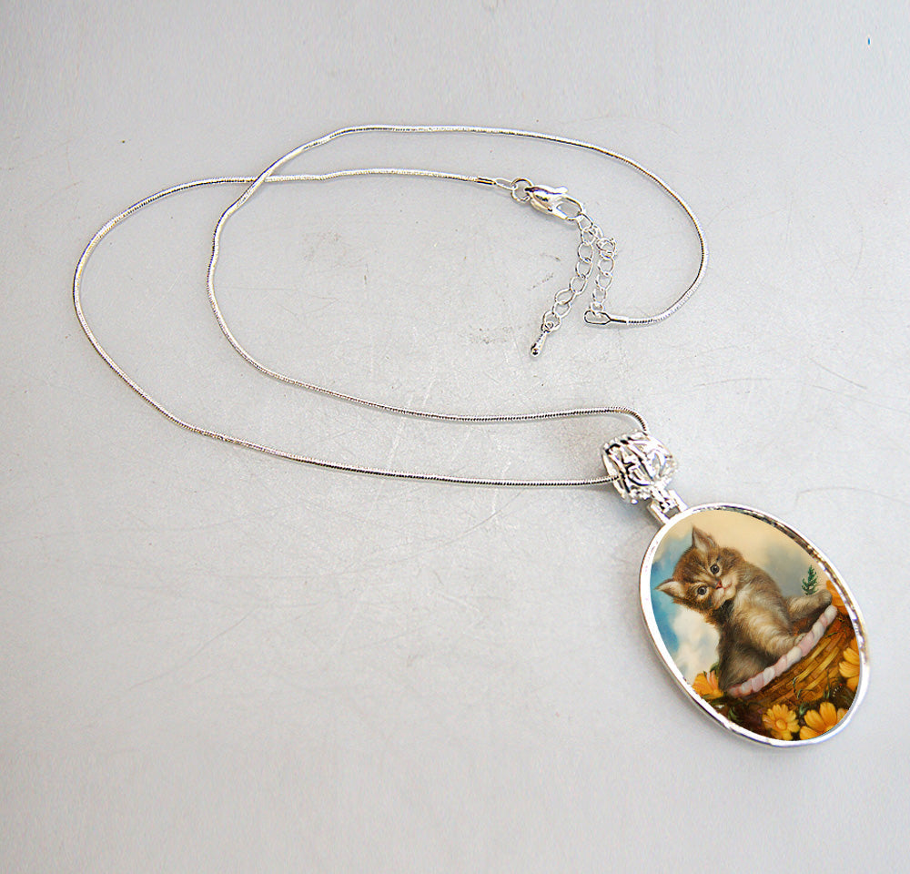 Kitten in A Basket Silver Plated Mother of Pearl Jewelry Pendant Necklace - 44032O
