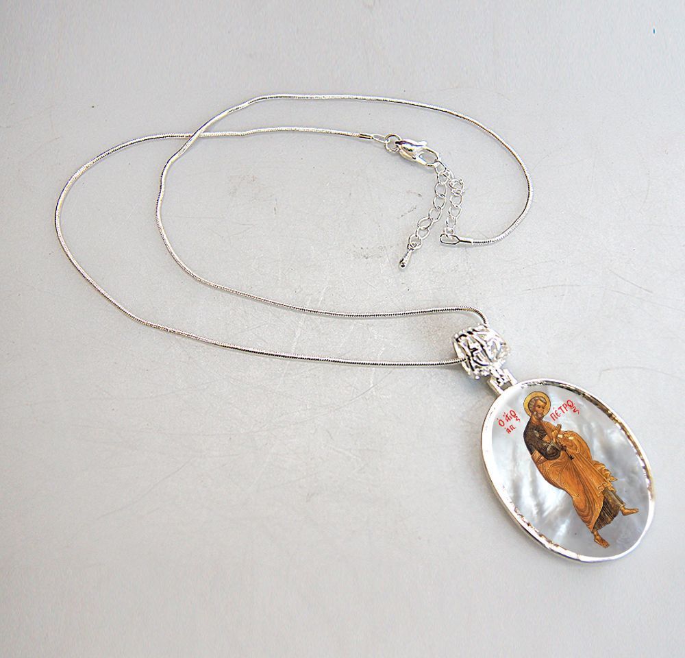Saint Peter Small Oval Silver-Plated Mother of Pearl Necklace - 43042