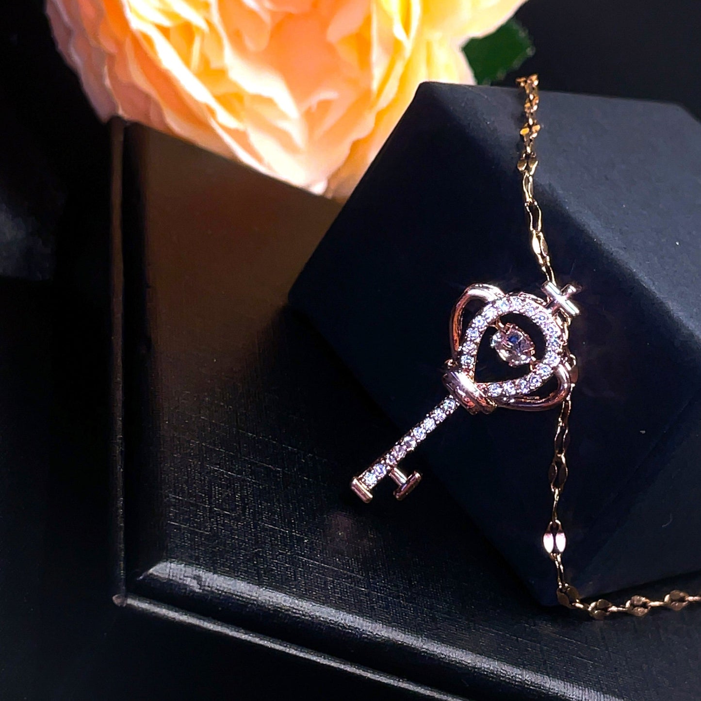 *Throbbing* Crown Key Necklace