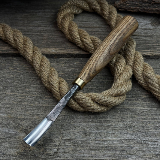 Curved Detail Carving Gouge – 8 mm / 12 mm (0.31 / 0.47 inches)