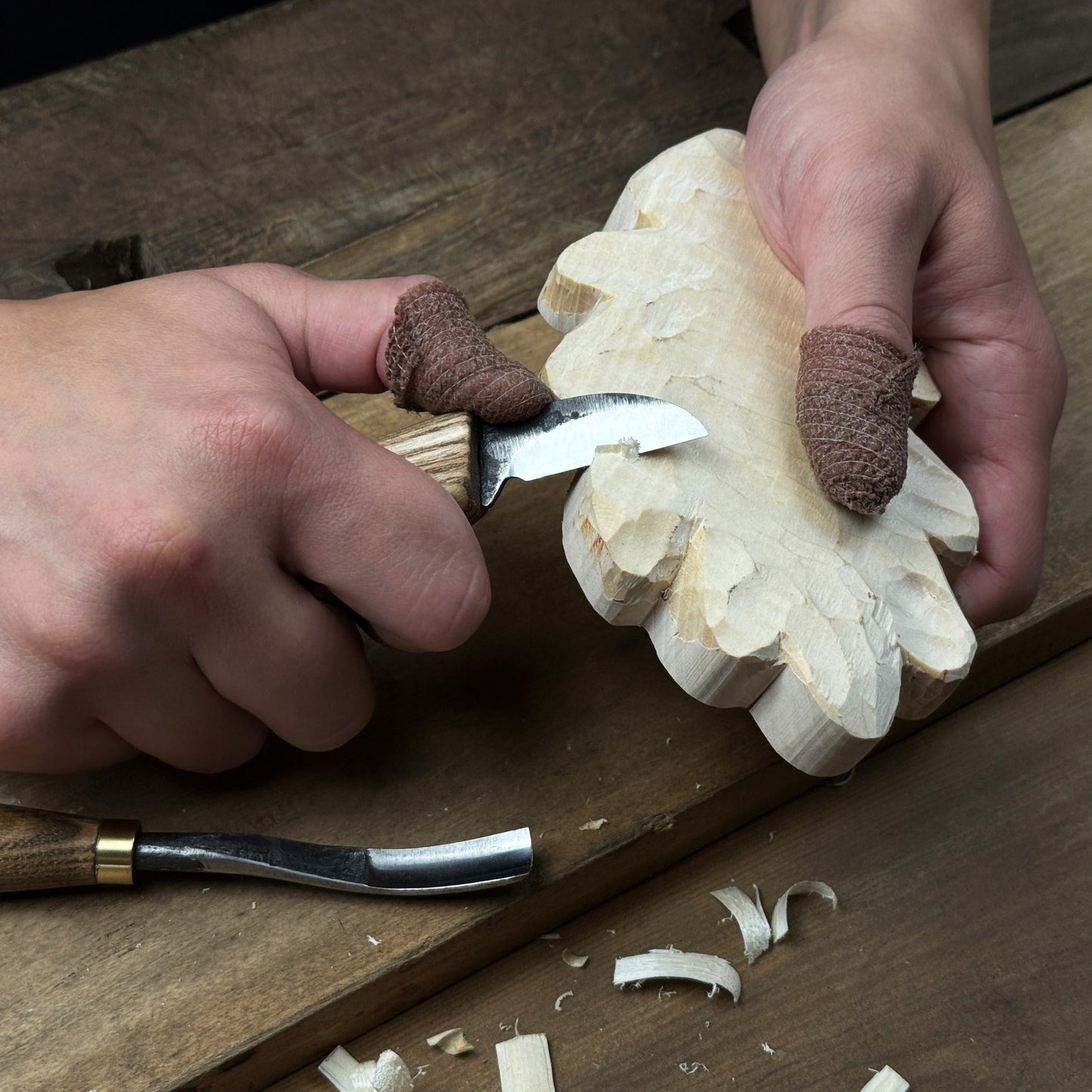 DIY Oak Leaf Carving and Painting Kit