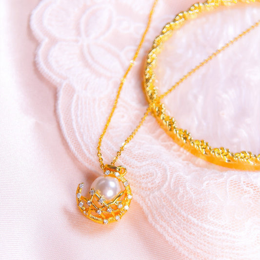 Pearl Moon Necklace