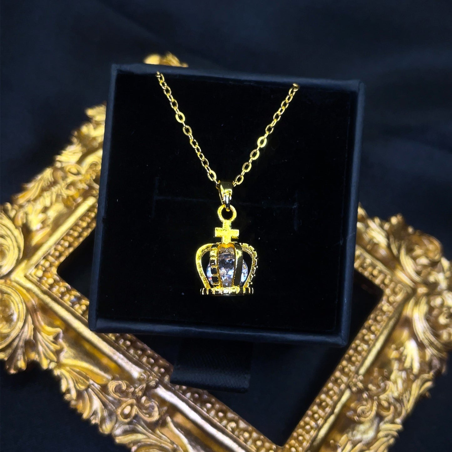 Theo Necklace