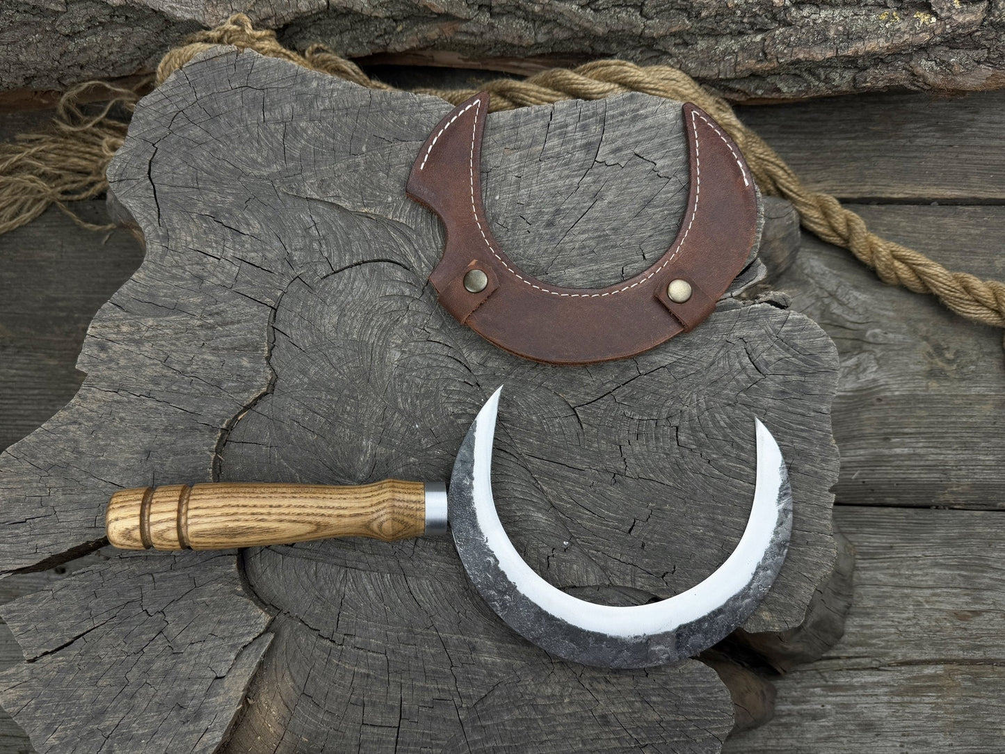 Hand-Forged Athame Ritual Witch Sickle, ⌀16.5 cm (6.5 inches)
