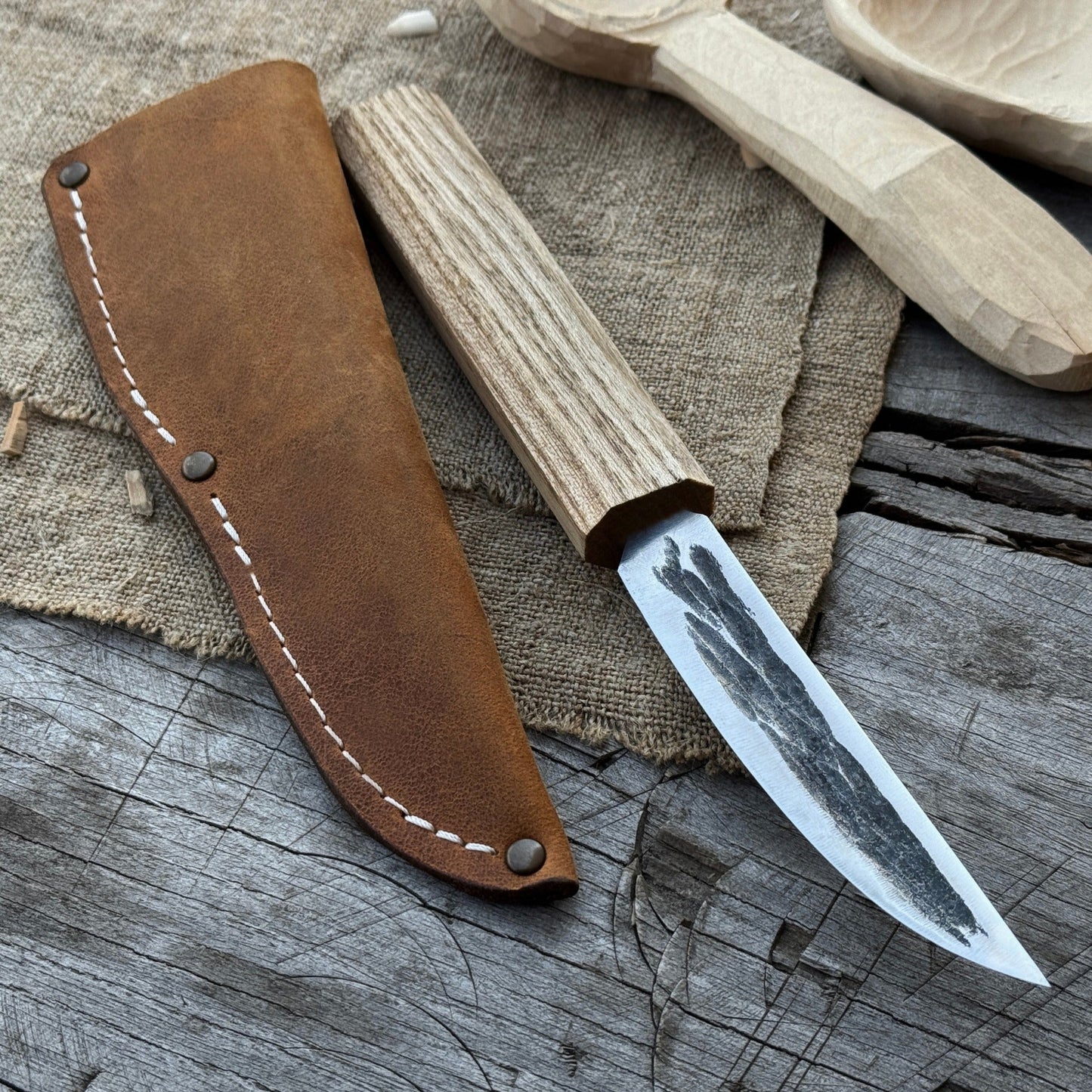 Hand-Forged Yakut Knife with Leather Sheath, 9.5 cm (3.74 inches)