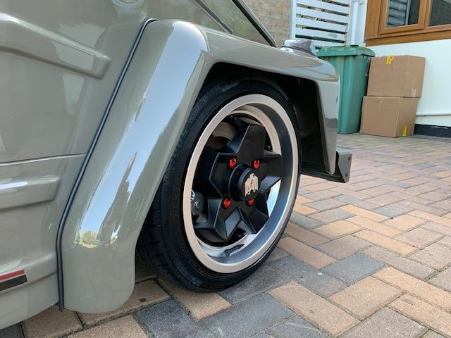 944 COOKIE CUTTER | Satin Black Machined Lip
