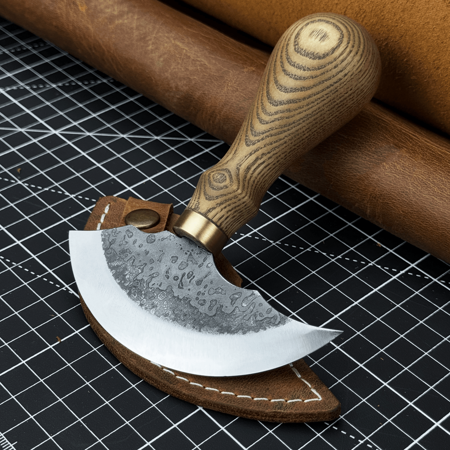 Leather Round Knife, 10 cm (3.9 inches)