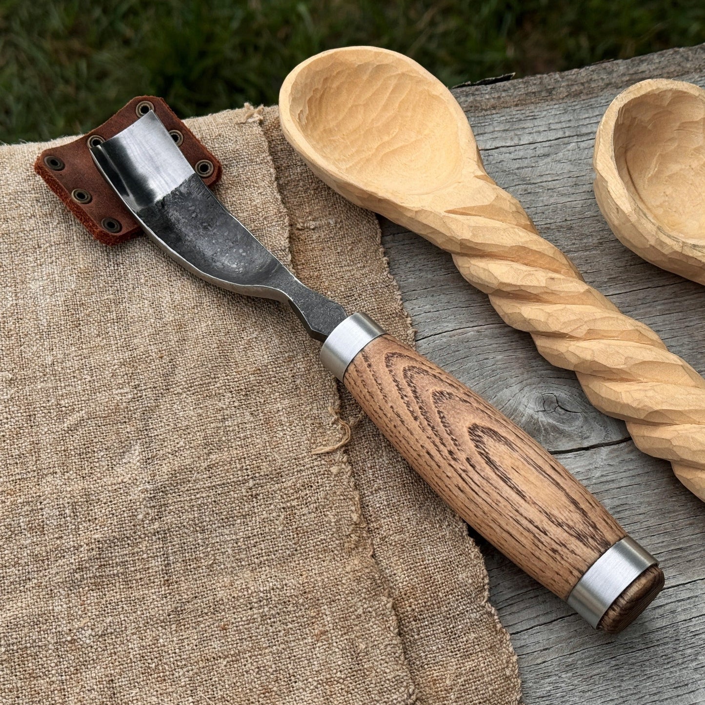 Long Bent (Curved) Gouge, 10 - 45 mm (0.4 - 1.8 inches)