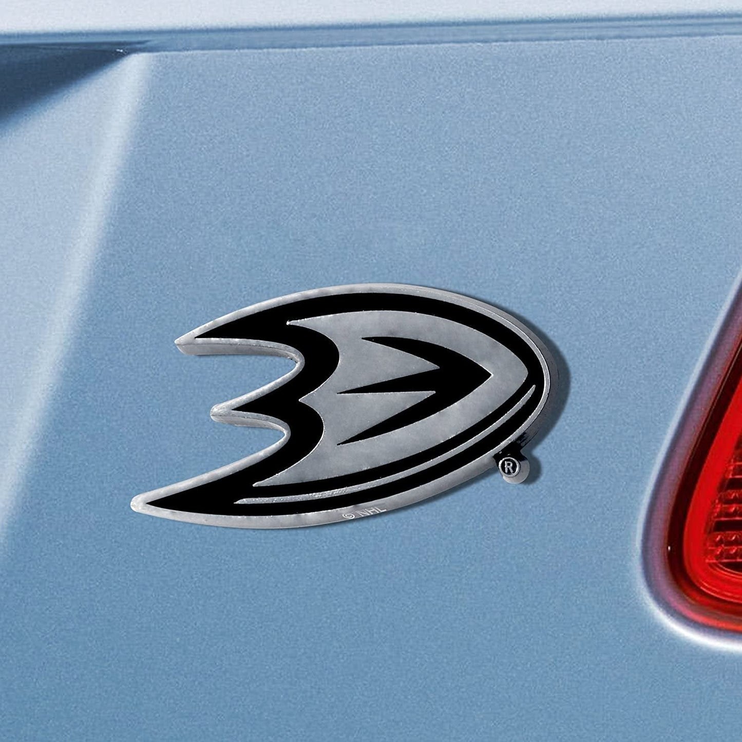 Fanmats 17191 Team Color 3"x3.2" NHL - Anaheim Ducks Emblem