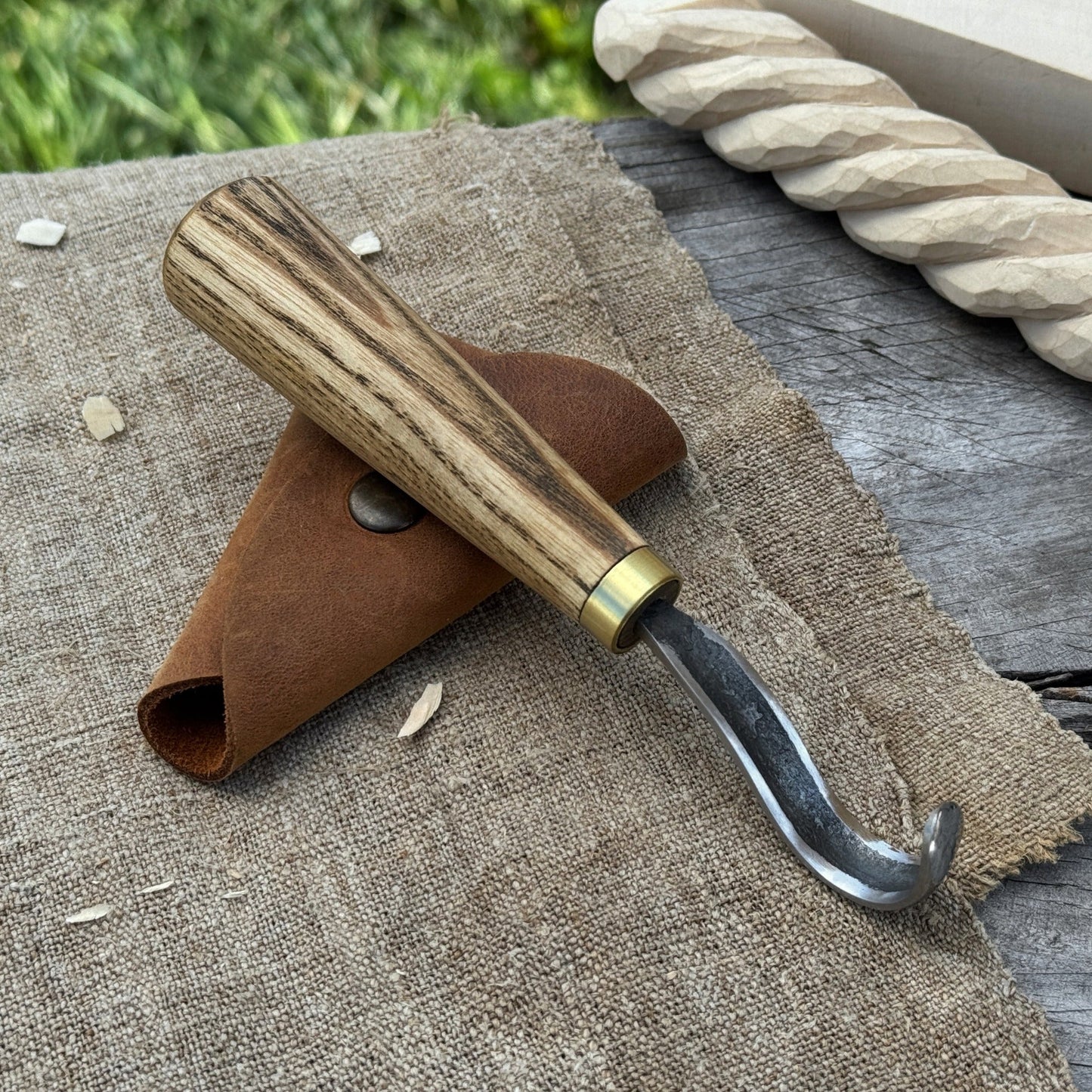 Spoon Carving Hook Knife with Leather Sheath, Blade 3.5 cm (1.38 inches)
