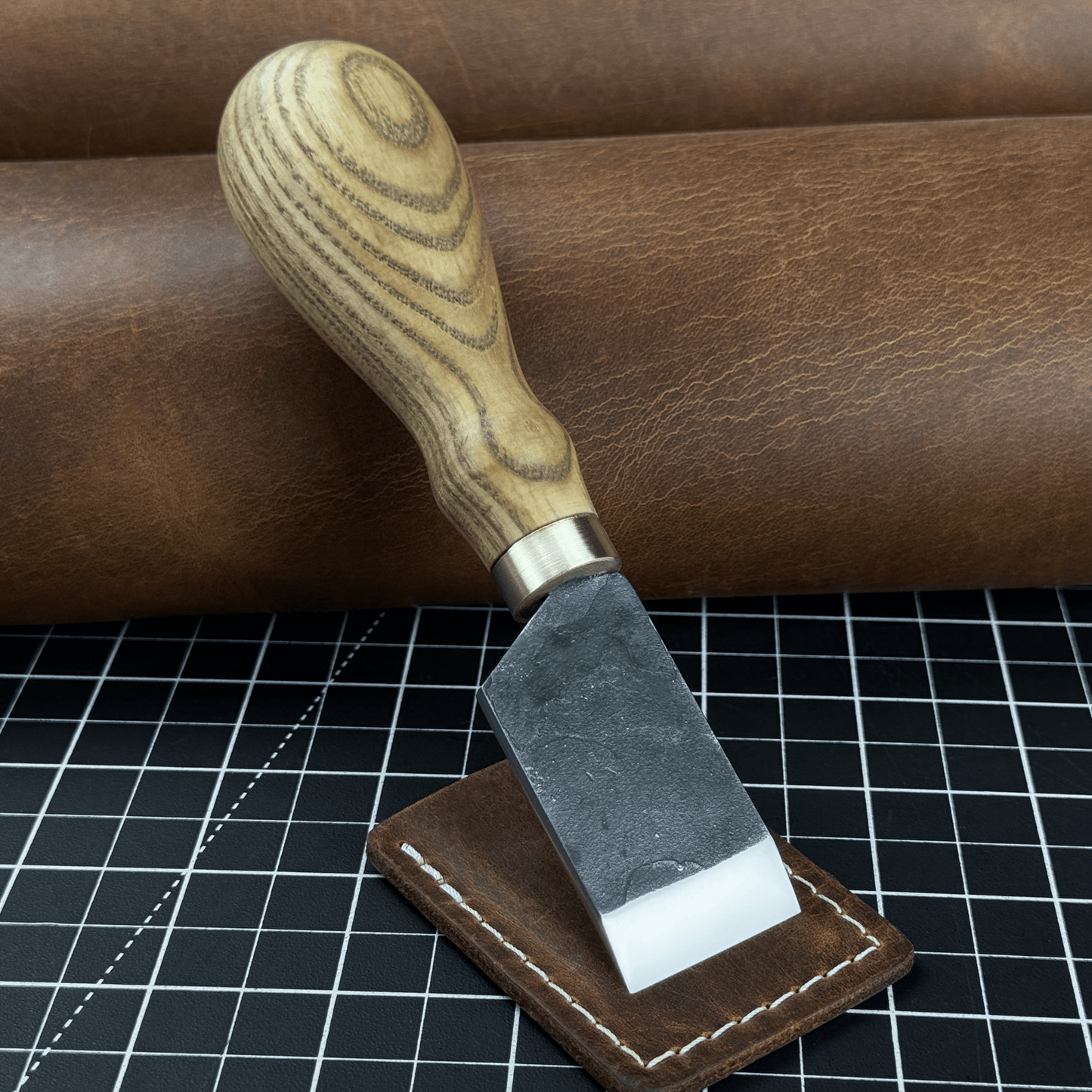 Straight Leather Skiving Knife, 3 cm (1.18 inches)
